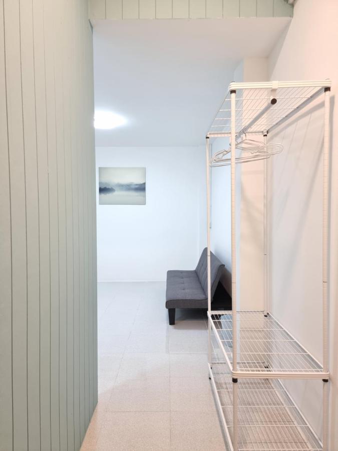 The Zai Apartment Ban Krathum Lom المظهر الخارجي الصورة