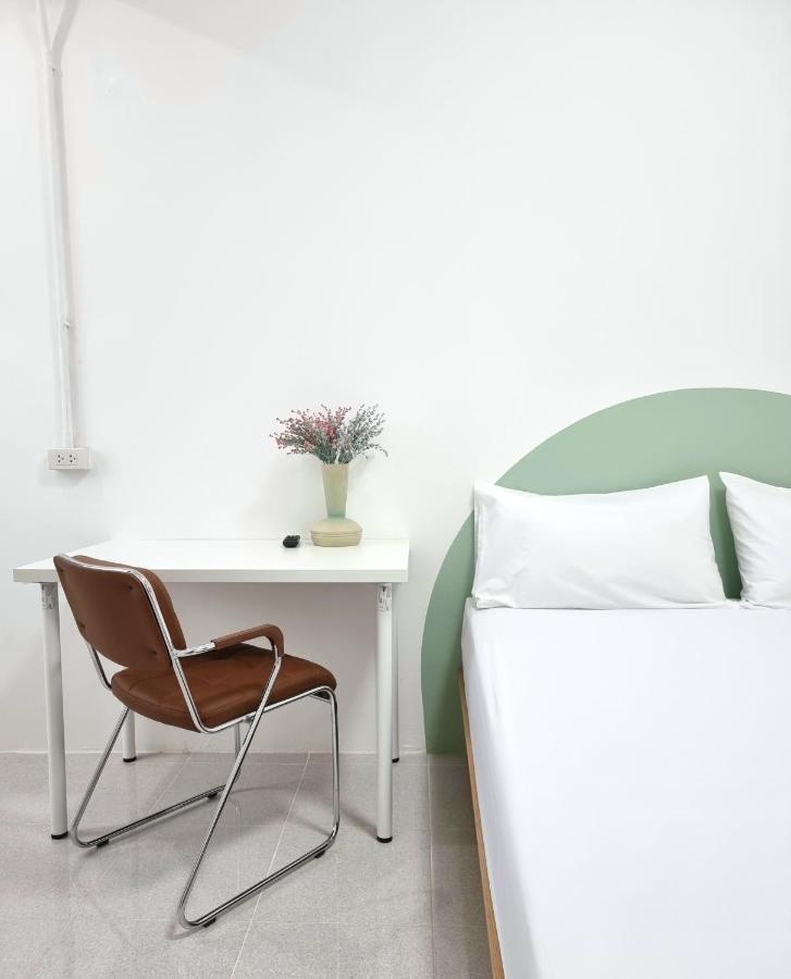The Zai Apartment Ban Krathum Lom المظهر الخارجي الصورة
