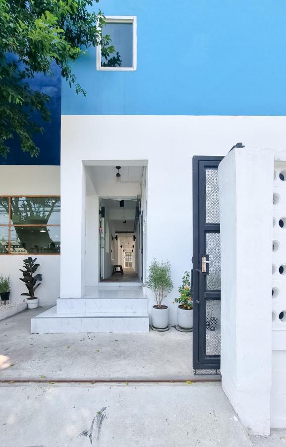 The Zai Apartment Ban Krathum Lom المظهر الخارجي الصورة